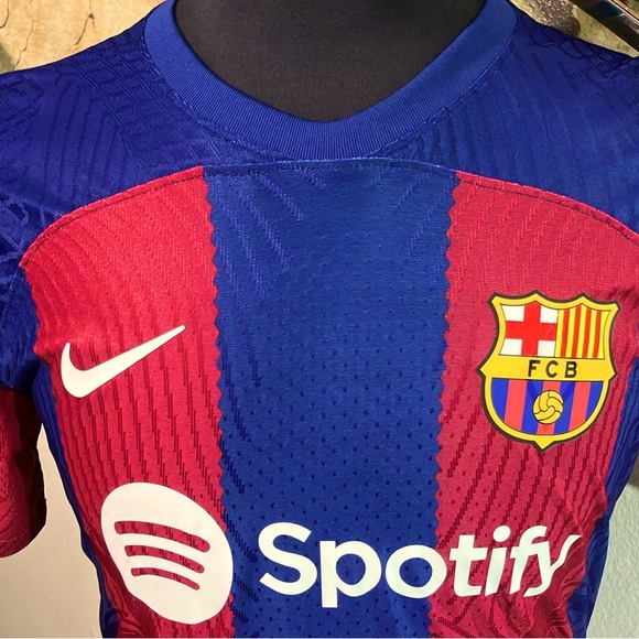 Nike FC Barcelona 2023/24 Match Home
Men's Nike Dri-FIT ADV Soccer Jersey Size M - Picture 16 of 16